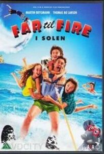 Отец четверых на каникулах (2018)