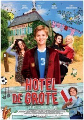 Фантастический Семейный Отель (2017)